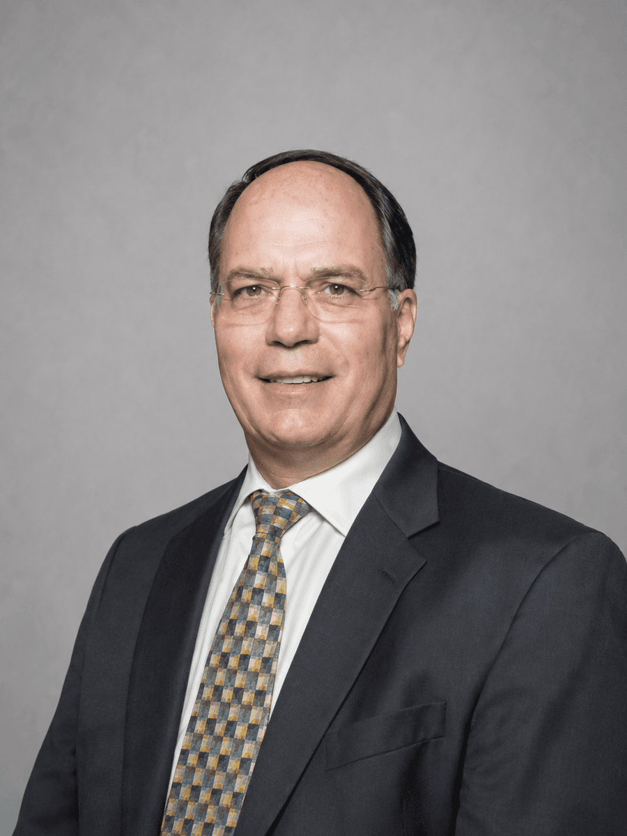 Portrait of Scott Hoffman