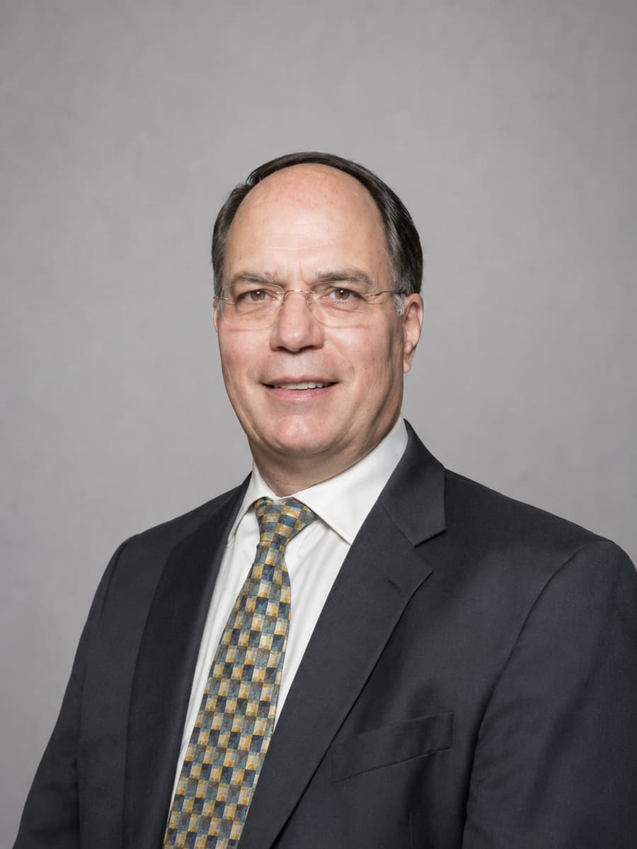 Portrait of Scott Hoffman